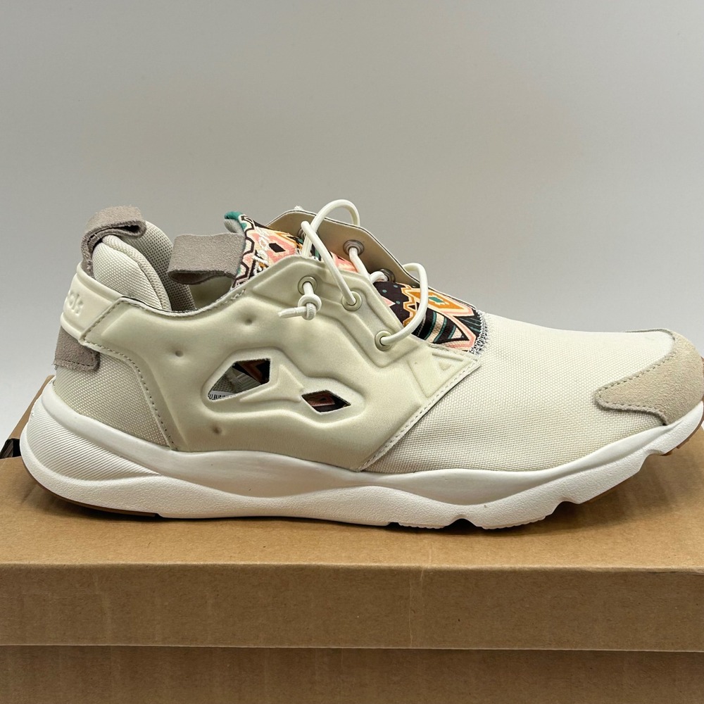 Reebok Furylite GP Men 9 Cream White Chalk V67074 Tribal Print Sneakers